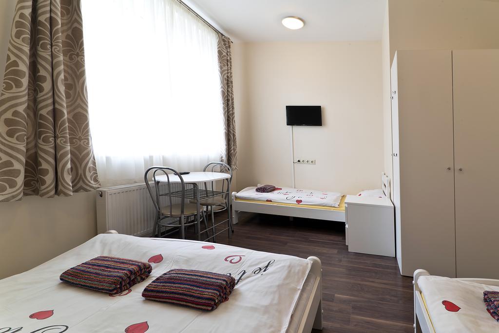 Happy Hotel ريغا المظهر الخارجي الصورة